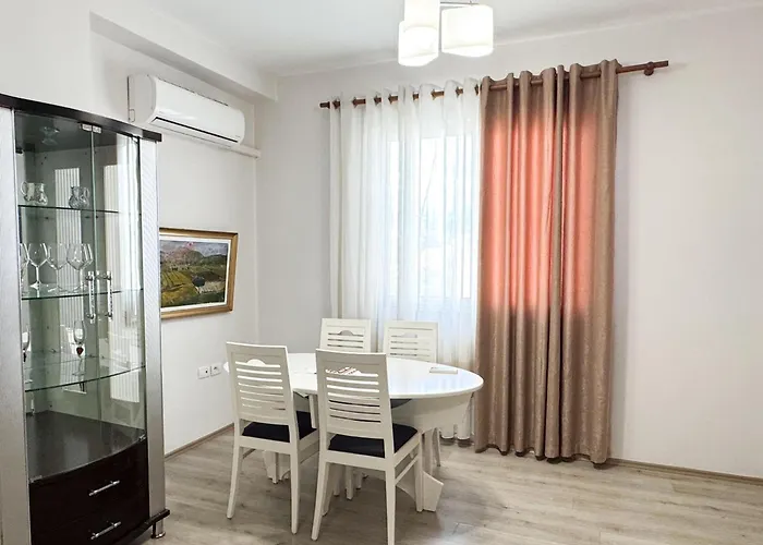 Lägenhetshotell Shkodra Apartments 4*