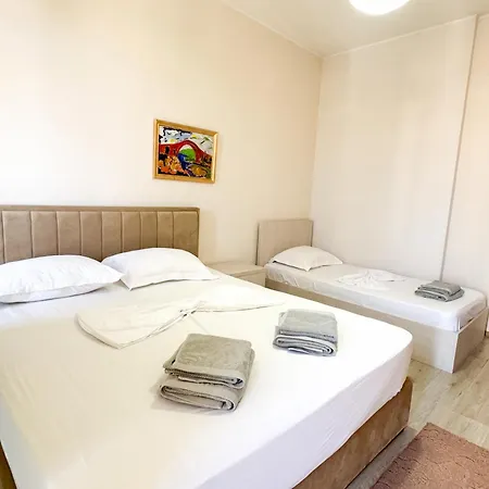 Shkodra Apartments アパートホテル Shkodër