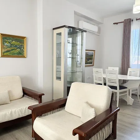 Shkodra Apartments 3*